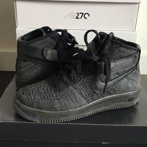 Men’s Nike Air Force 1 Flyknit mid